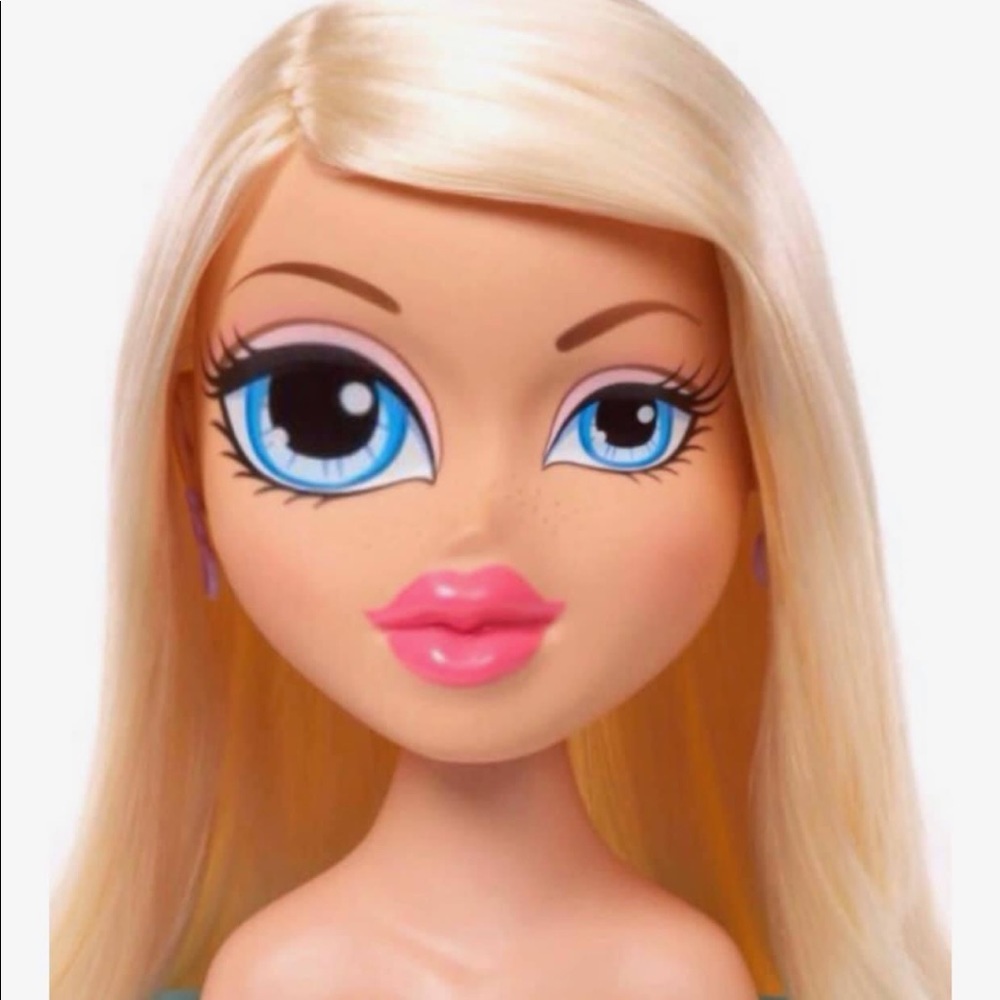 Meet your Posher, Ava